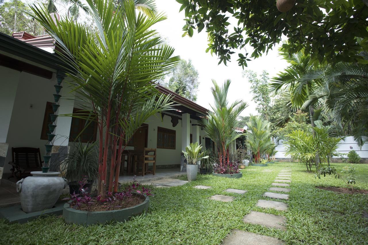 Avendra Garden Hotel Monaragala Zewnętrze zdjęcie